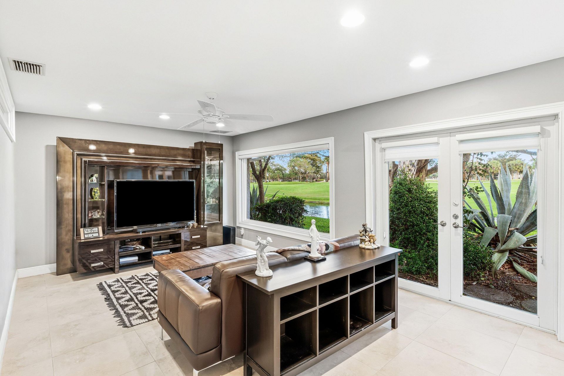 24 Cambridge Drive, Boynton Beach, FL 33436 Photo