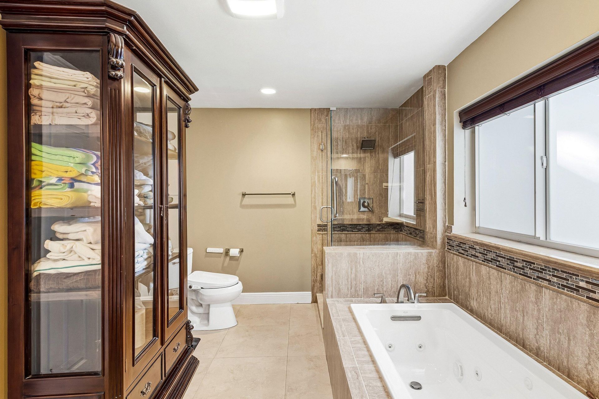 24 Cambridge Drive, Boynton Beach, FL 33436 Photo