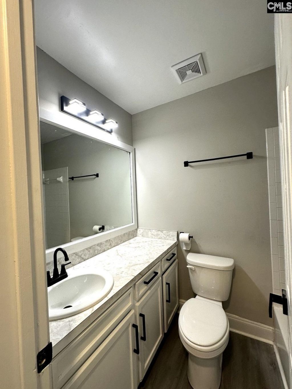 1909 Faraway Drive Photo 10