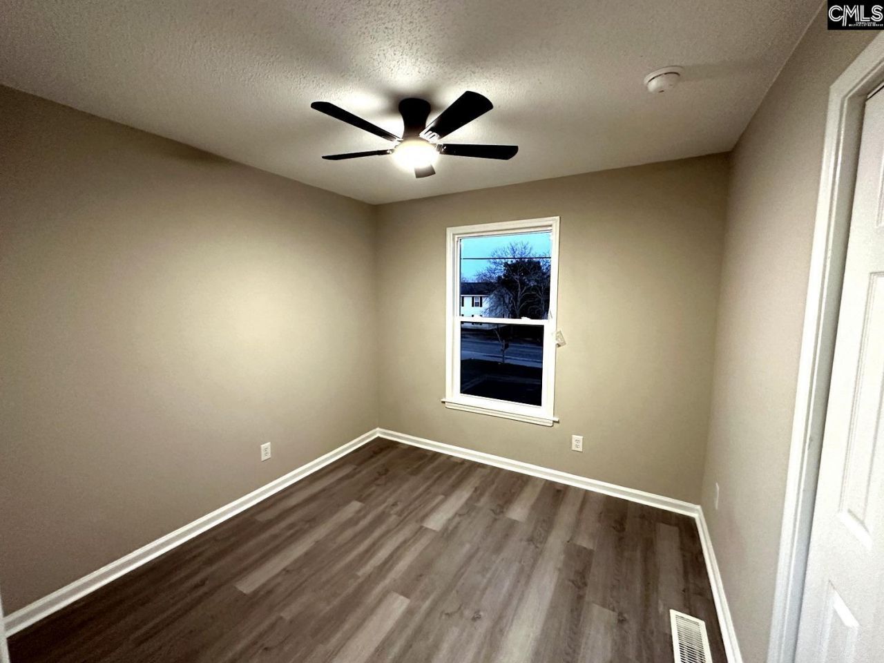 1909 Faraway Drive Photo 12