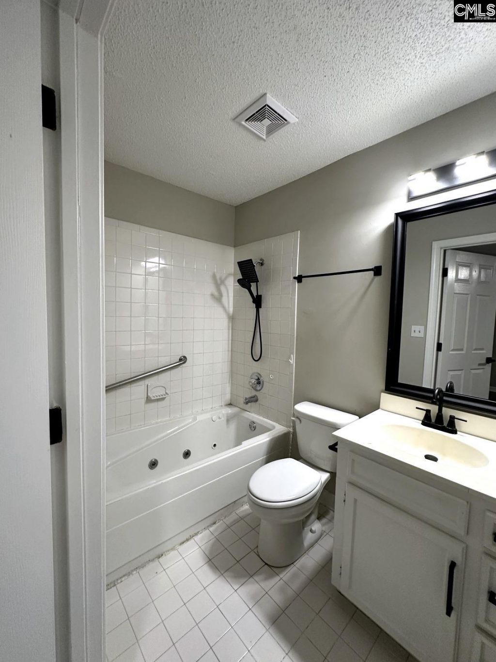 1909 Faraway Drive Photo 23