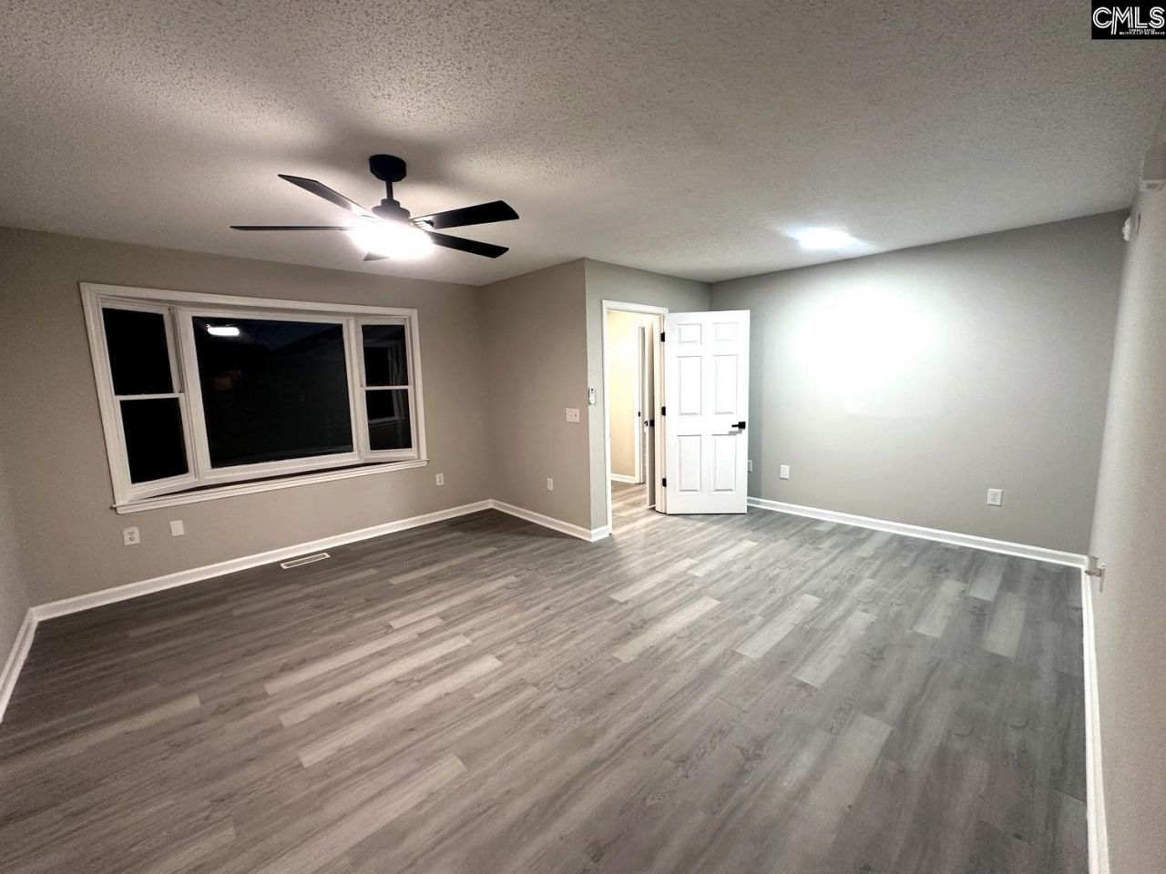 1909 Faraway Drive Photo 24