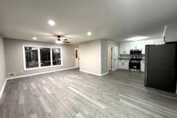 1909 Faraway Drive photo 4