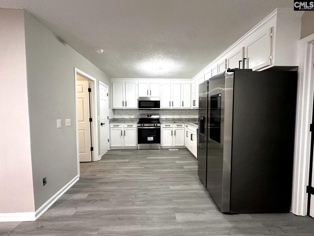 1909 Faraway Drive Photo 6