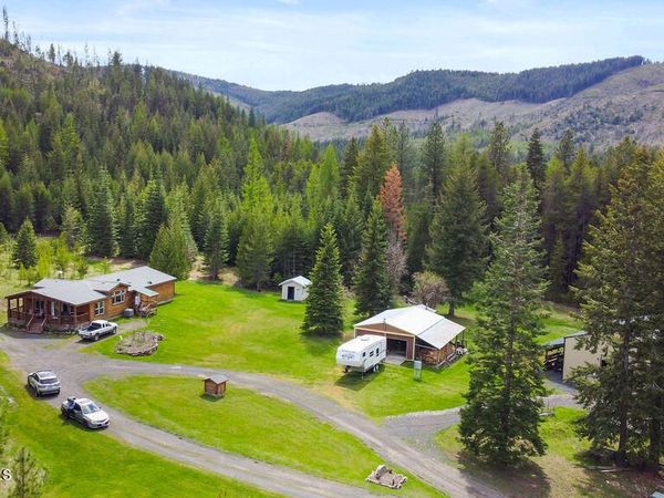 301 Cherry Hill Ln, St. Maries, ID 83861