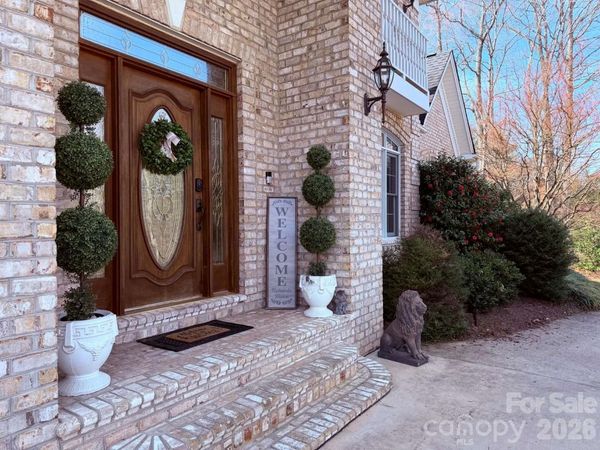 510 SE Stonecroft Court SE, Unit 32, Lenoir, NC 28645