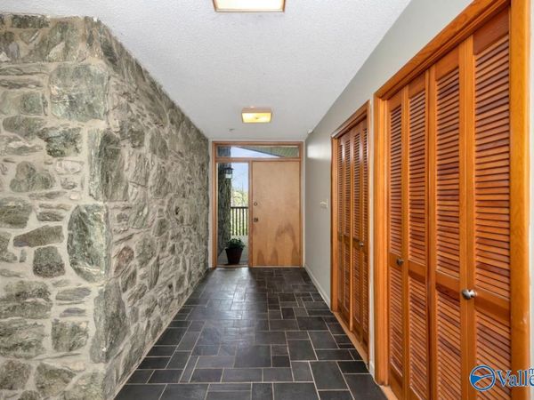 1401 Cass Circle, Huntsville, AL 35801