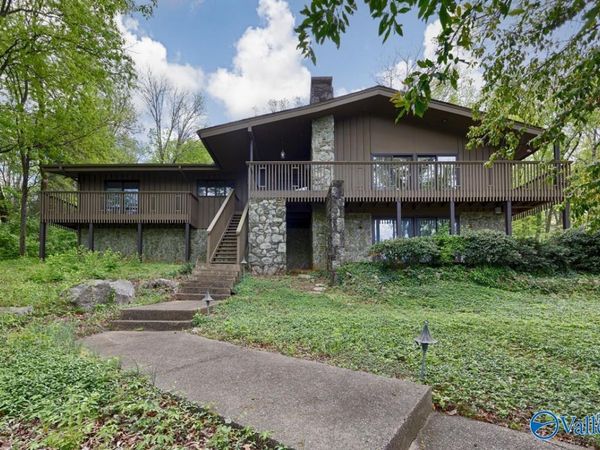 1401 Cass Circle, Huntsville, AL 35801