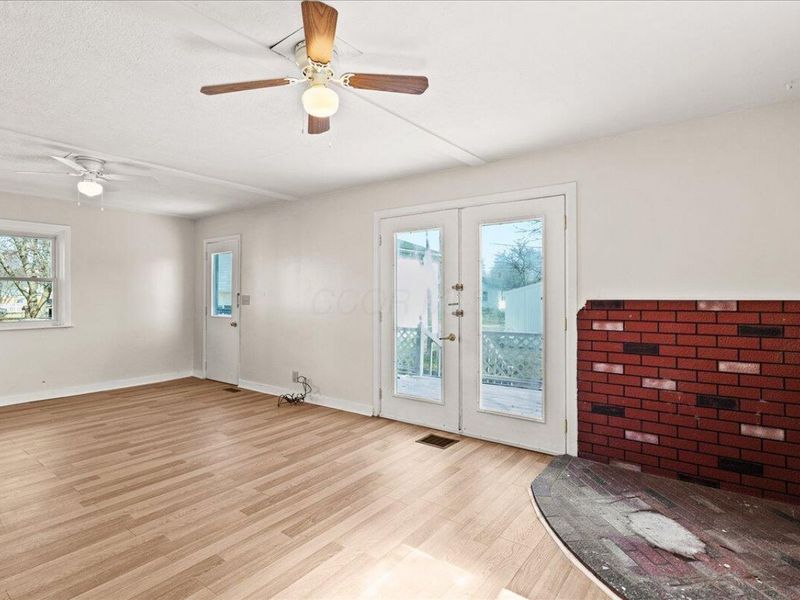 86 Scioto Street , Ashville, OH 43103 Photo 10