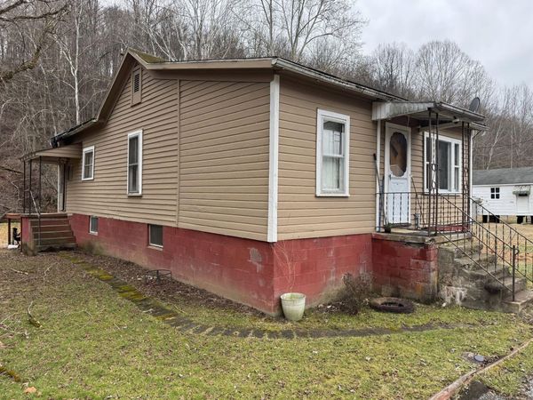 100 Parrish Cir, Wallace, WV 26448