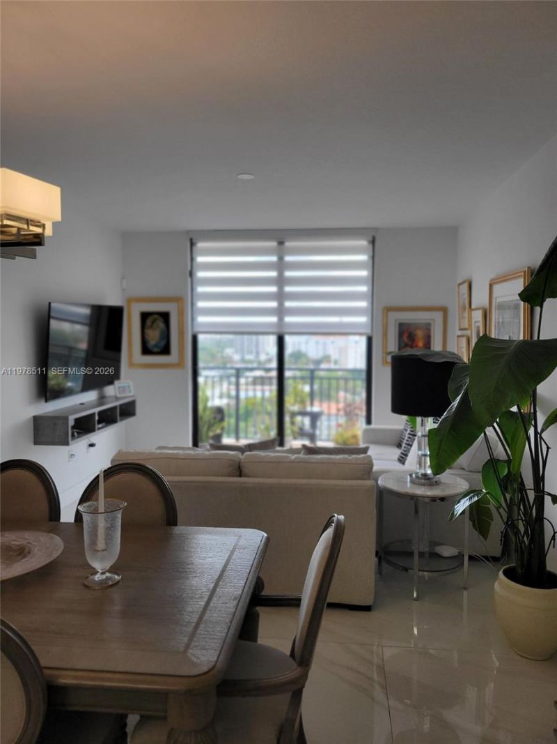 888 S Douglas Rd , Unit 1110, Coral Gables, FL 33134 Photo