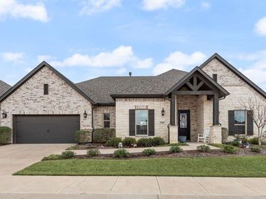 7717 Murcia Drive, Fort Worth, TX 76123