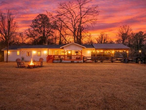 5432 Crystal Lake Drive, Gainesville, GA 30506