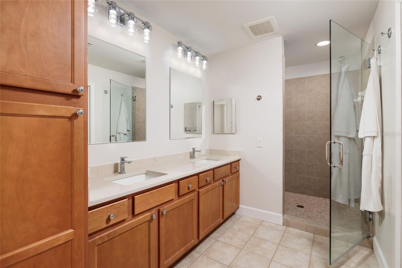 12033 Gandy Boulevard N, Unit 151, Saint Petersburg, FL 33702 Photo