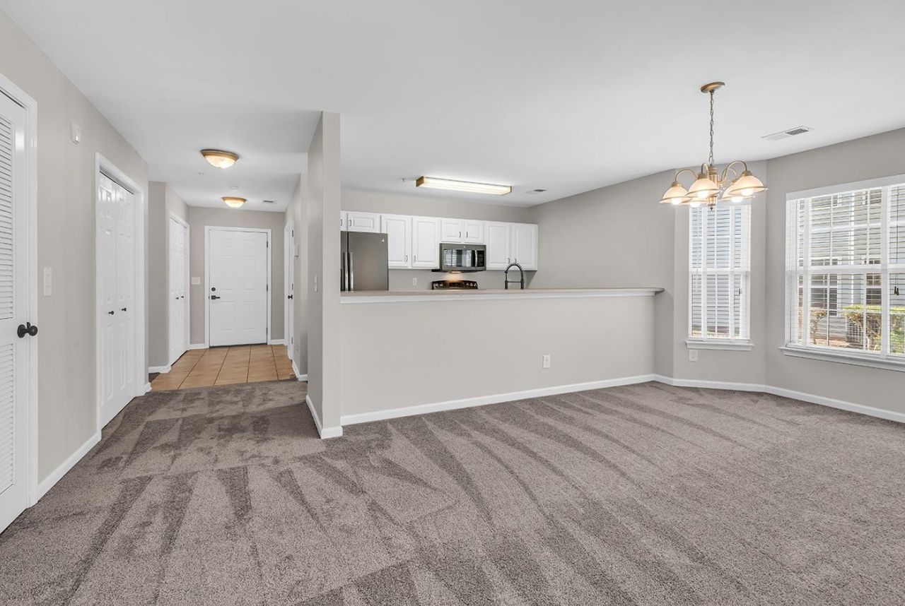 4842 Meadowsweet Dr. Photo 17