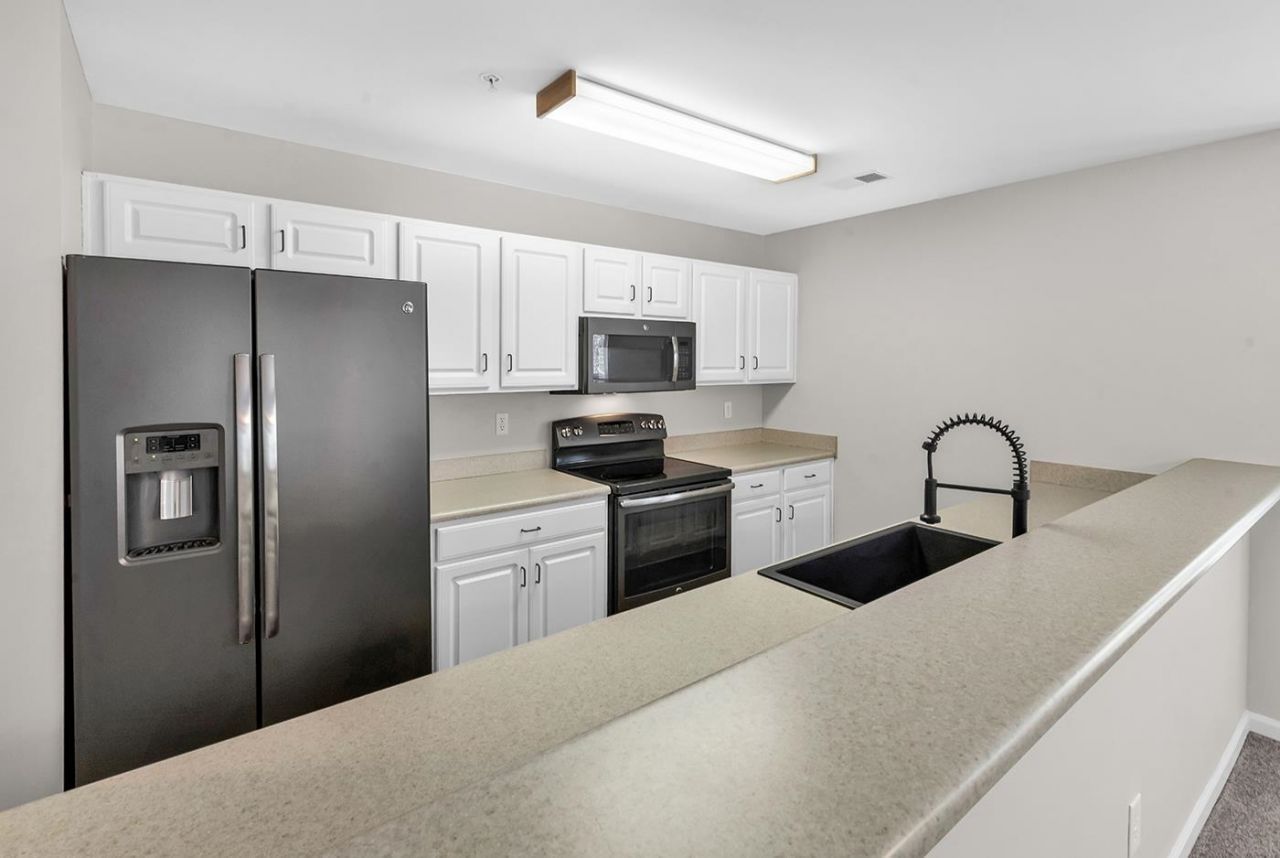 4842 Meadowsweet Dr. Photo 18