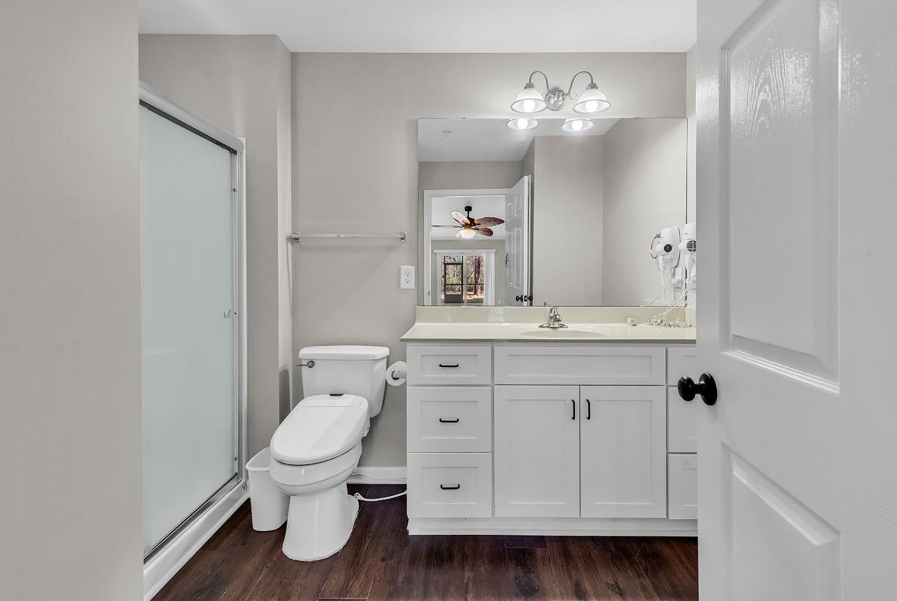 4842 Meadowsweet Dr. Photo 25