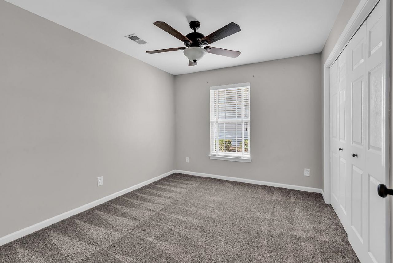 4842 Meadowsweet Dr. Photo 5