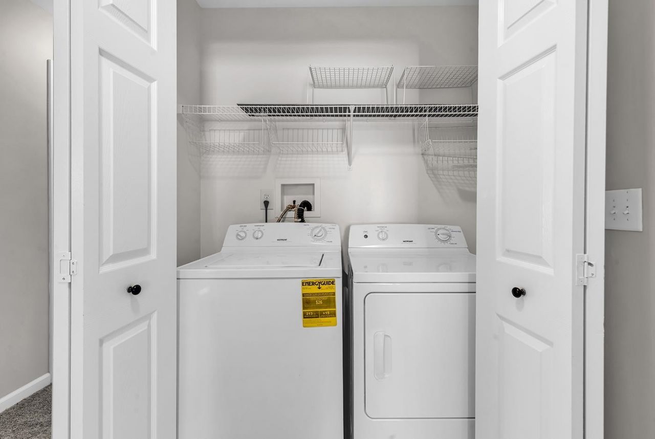 4842 Meadowsweet Dr. Photo 7