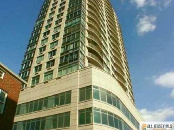 1 Spring Street , New Brunswick, NJ 08901