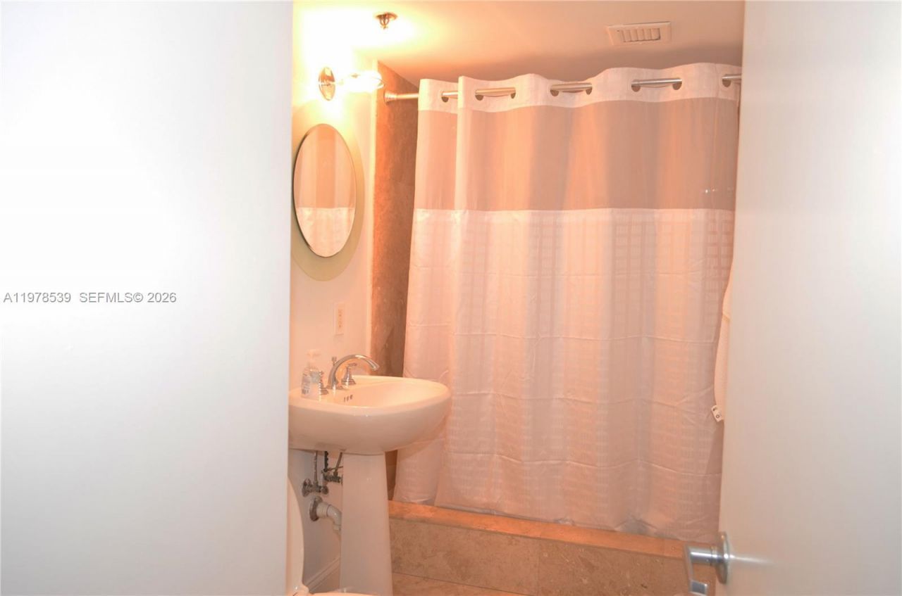 251 Crandon Blvd, Unit 606, Key Biscayne, FL 33149 Photo