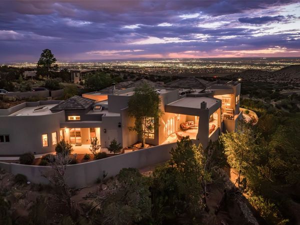 22 Tierra Monte NE, Albuquerque, NM 87122