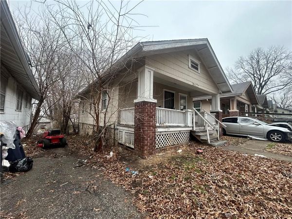 5427 Olive Street, Kansas City, MO 64130