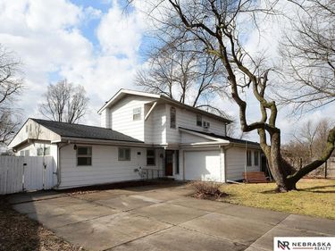 729 E Eldora Lane, Lincoln, NE 68505
