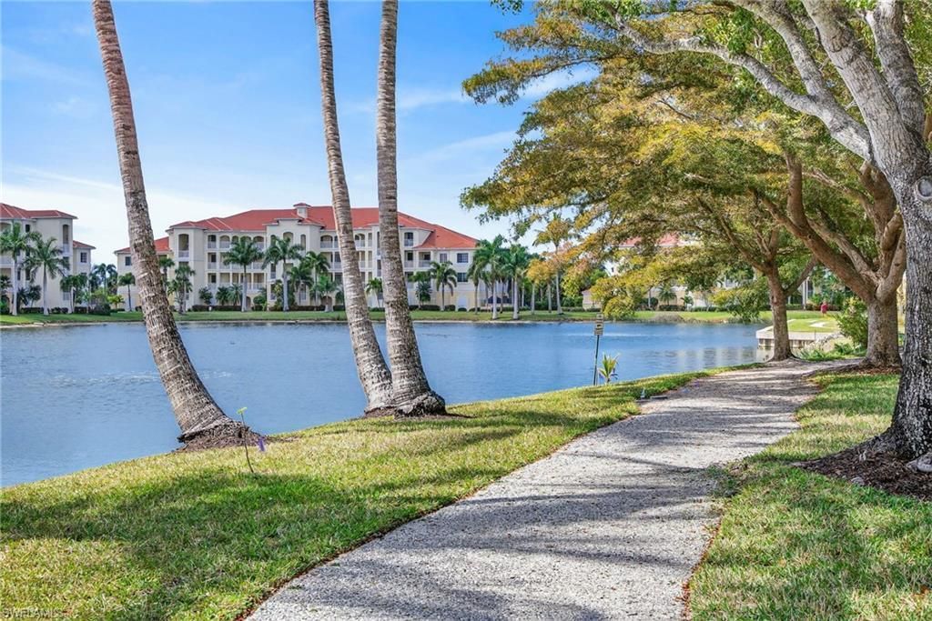 20011 Sanibel View Cir, Unit 206, Fort Myers, FL 33908 Photo