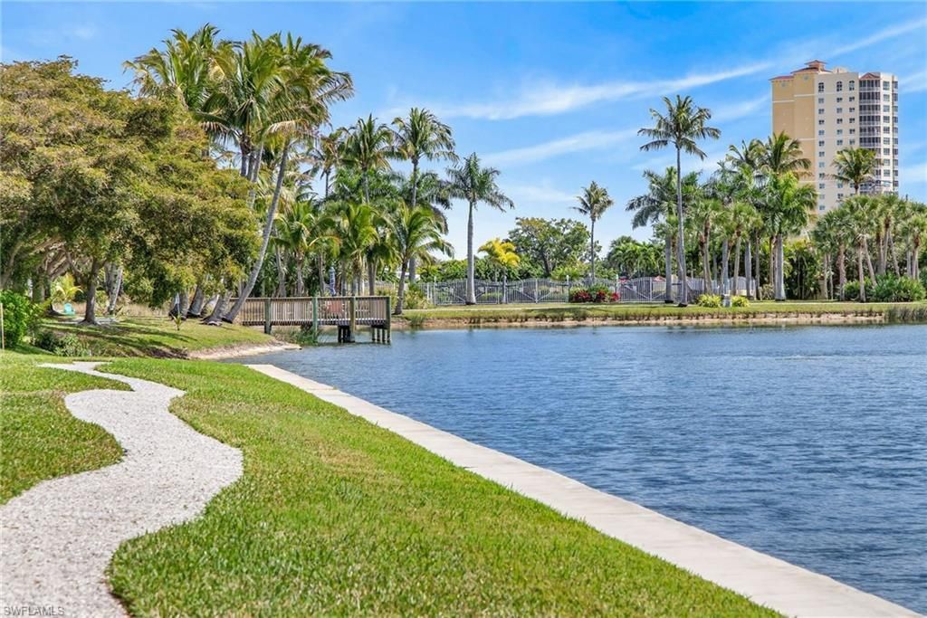 20011 Sanibel View Cir, Unit 206, Fort Myers, FL 33908 Photo