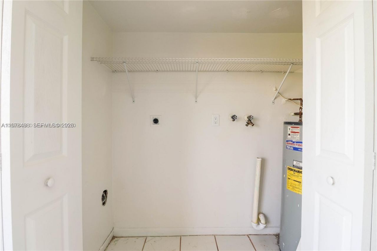 1279 W 51st Pl , Unit B-13, Hialeah, FL 33012 Photo