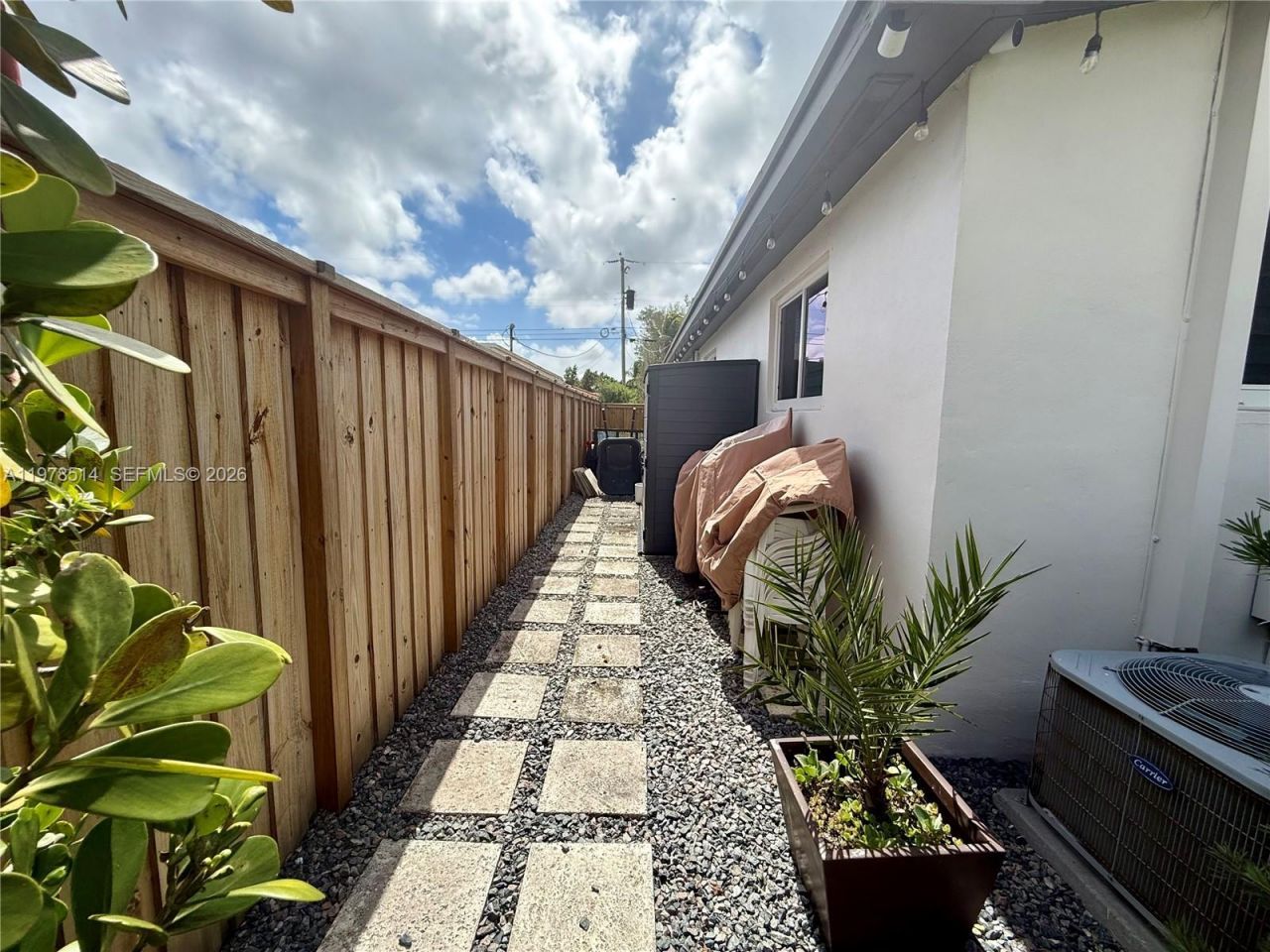 6545 SW 27th St, Miami, FL 33155 Photo