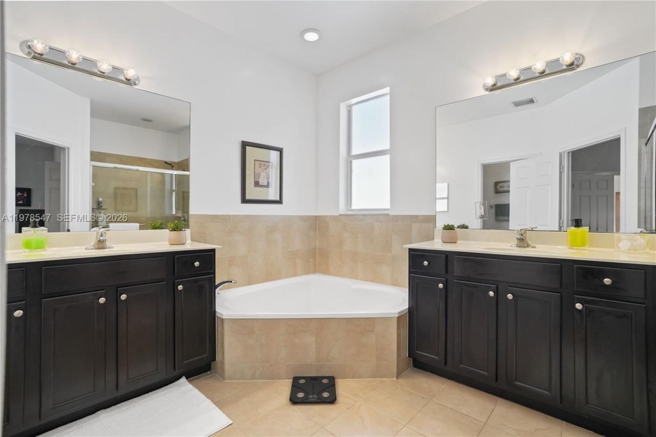 9127 SW 171st Ct , Miami, FL 33196 Photo