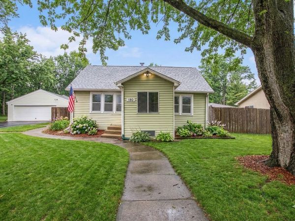 180 Henderson Street , Bensenville, IL 60106