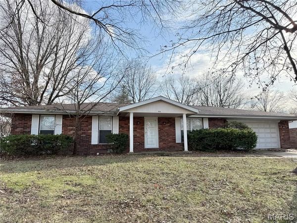 414 Ursula Drive, Lebanon, IL 62254