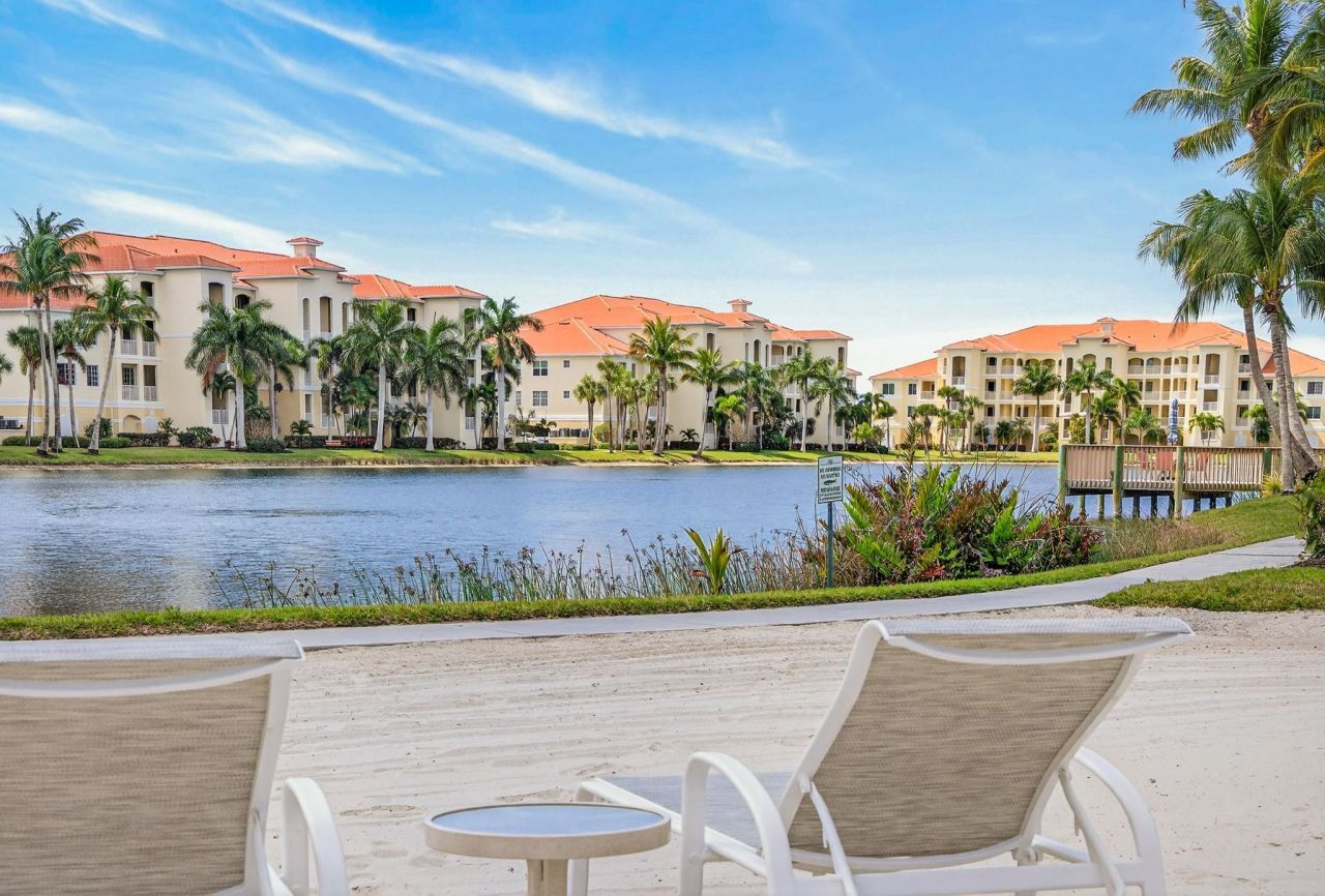 20011 Sanibel View Cir, Unit 206, Fort Myers, FL 33908 Photo