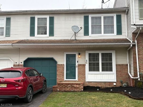 88 Lenape Trl, Washington, NJ 07882