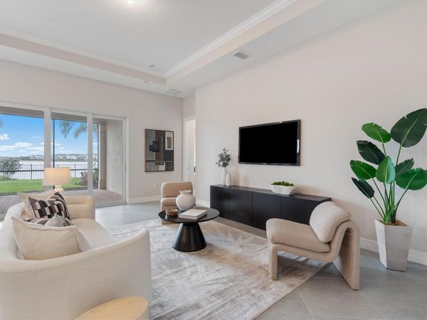 10390 Northbrook Circle, Palm Beach Gardens, FL 33412