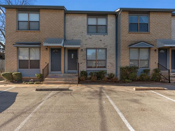 3004 Whisper Oaks LN, Unit B, Georgetown, TX 78628