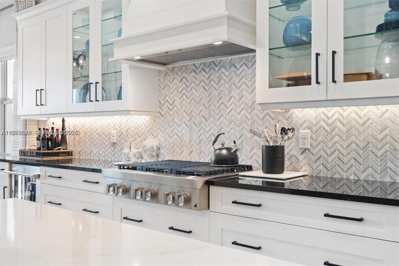 9369 Crestview Cir , Palm Beach Gardens, FL 33412 Photo