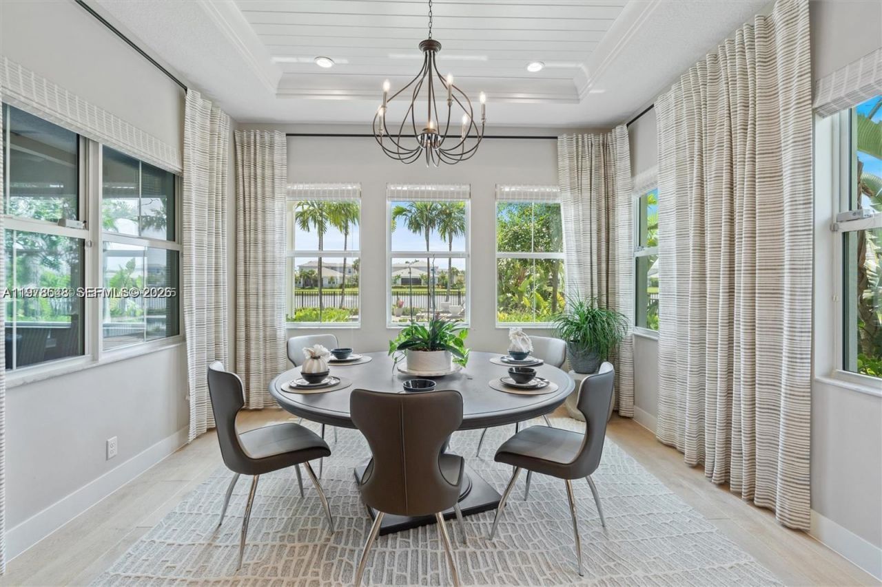 9369 Crestview Cir , Palm Beach Gardens, FL 33412 Photo