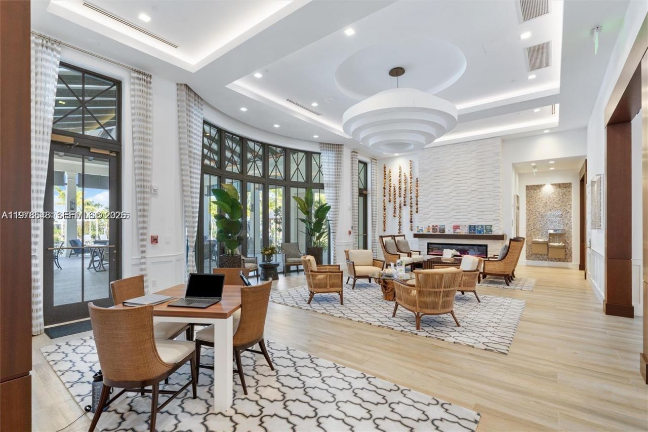 9369 Crestview Cir , Palm Beach Gardens, FL 33412 Photo