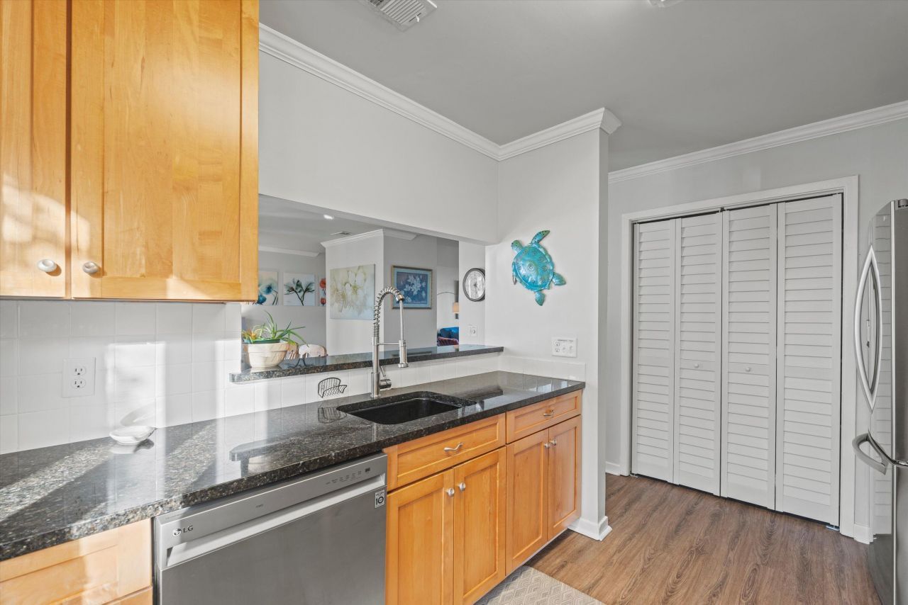 9 Nautical Watch Way Photo 9