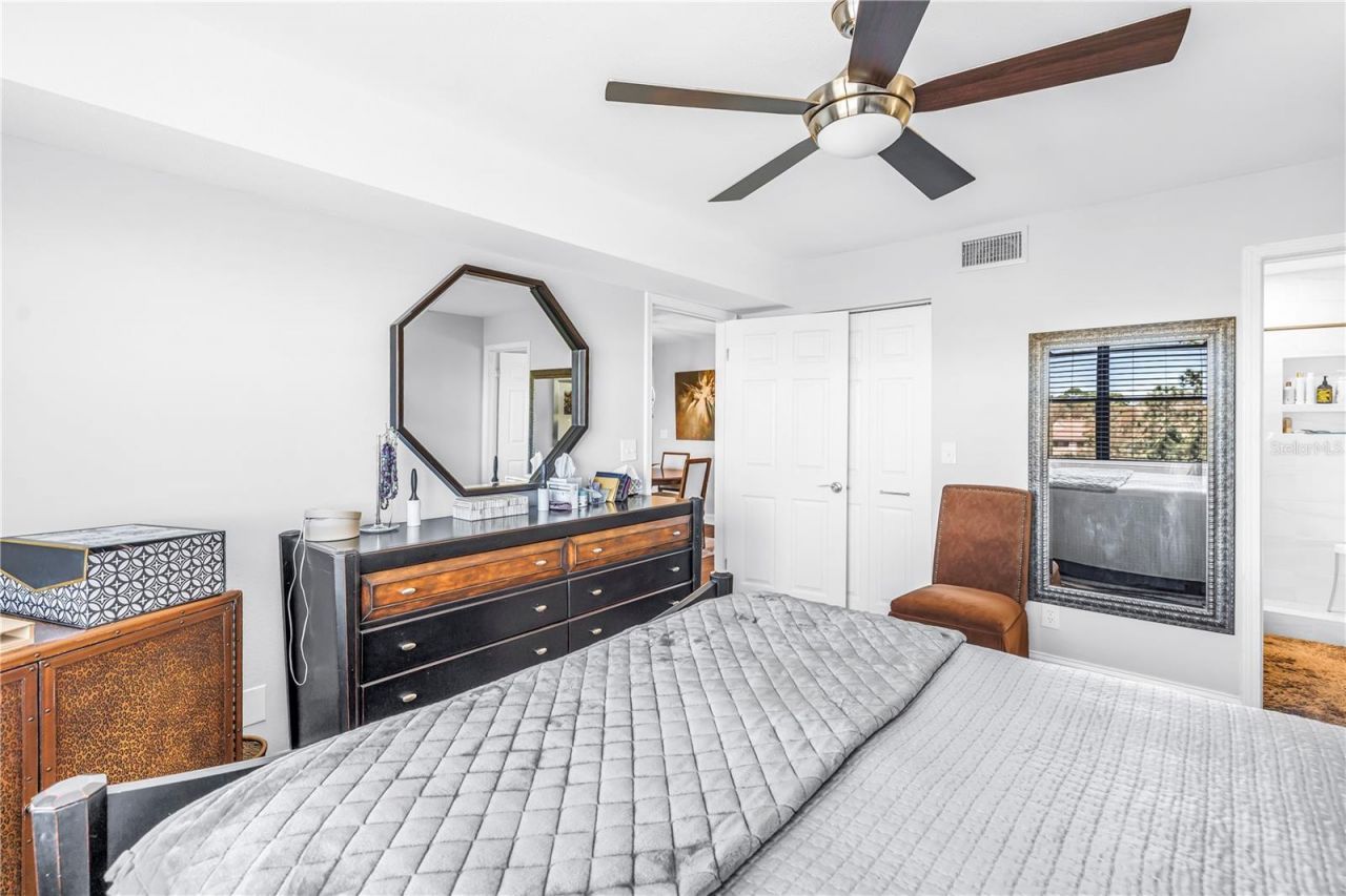 5920 80th Street N, Unit 404, Saint Petersburg, FL 33709 Photo