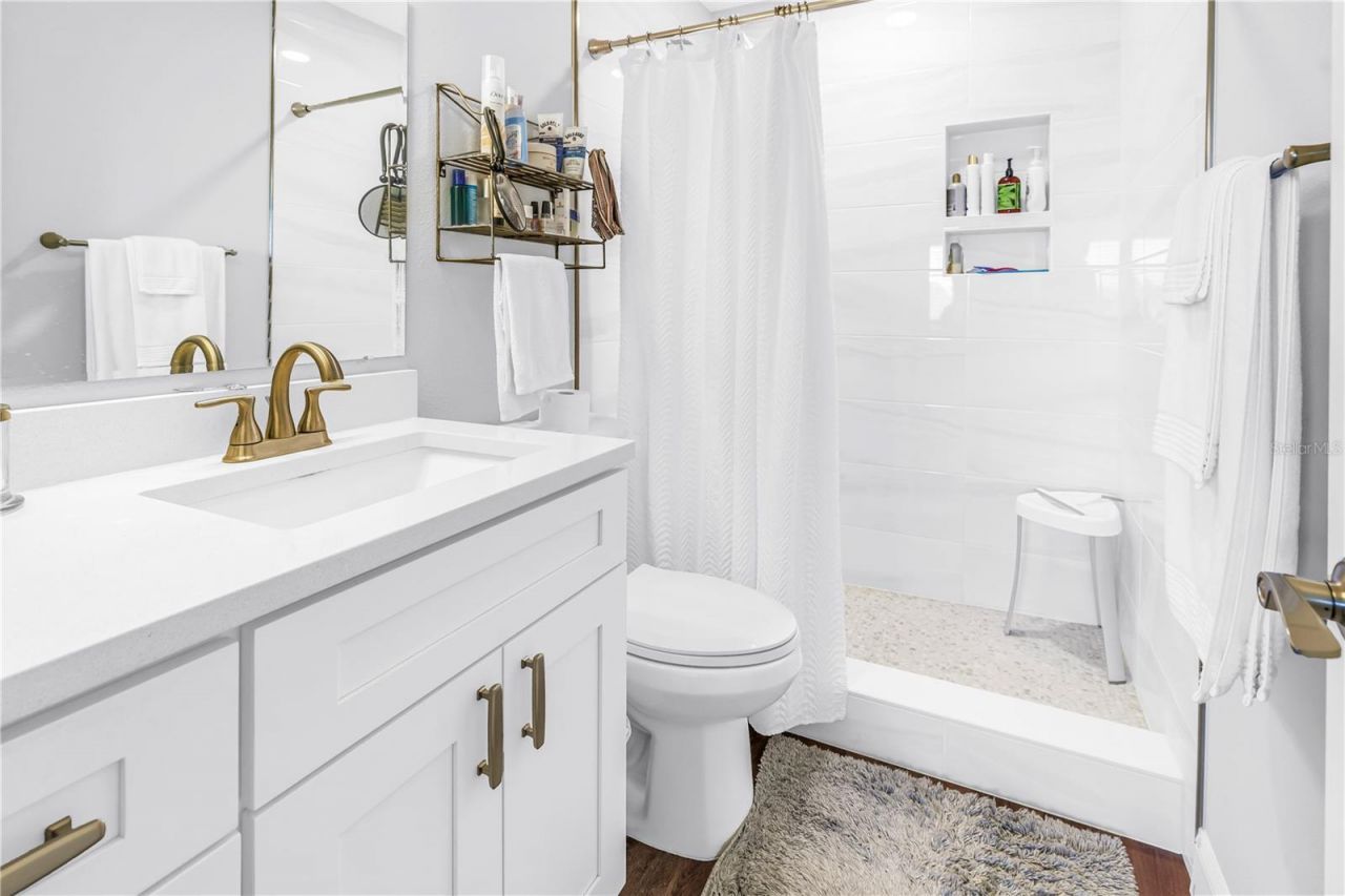 5920 80th Street N, Unit 404, Saint Petersburg, FL 33709 Photo