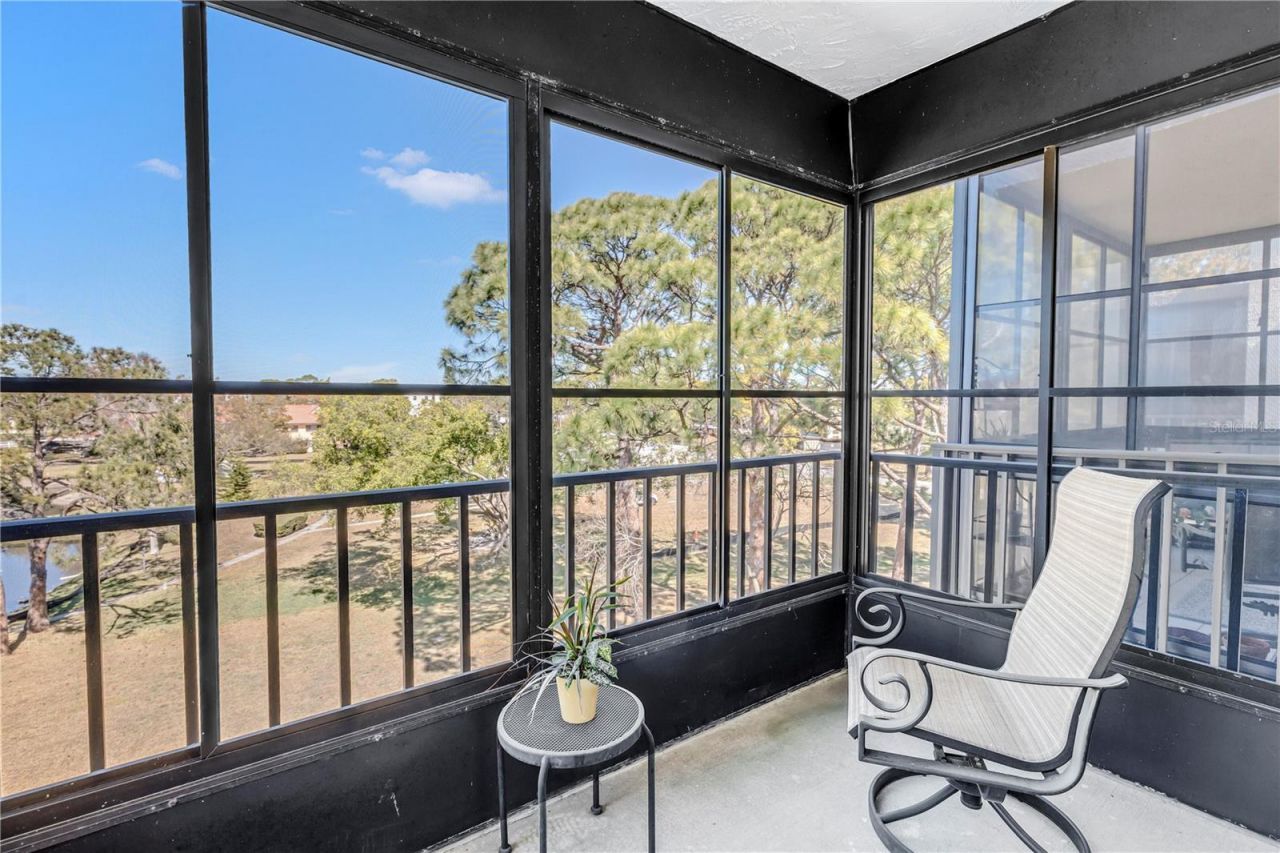 5920 80th Street N, Unit 404, Saint Petersburg, FL 33709 Photo