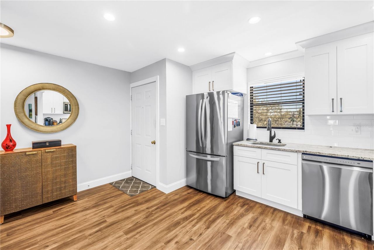 5920 80th Street N, Unit 404, Saint Petersburg, FL 33709 Photo