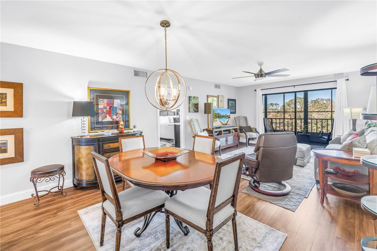 5920 80th Street N, Unit 404, Saint Petersburg, FL 33709 Photo