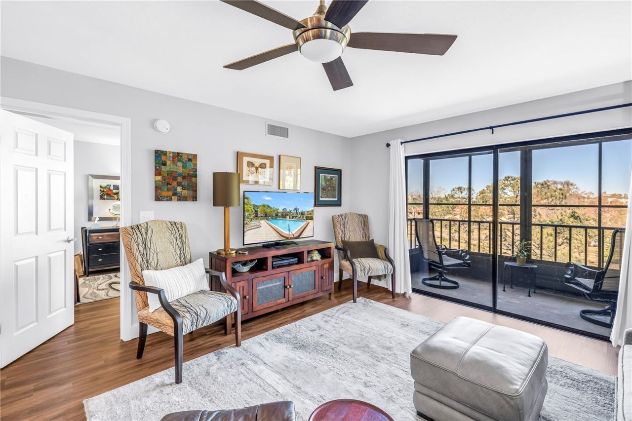 5920 80th Street N, Unit 404, Saint Petersburg, FL 33709 Photo