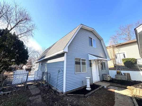 209 Bunker Hill Drive , Bolingbrook, IL 60440